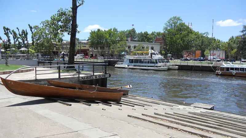 Private Tigre & Paraná Delta Tour from Buenos Aires — tigre delta bote
